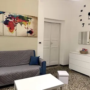 Ridi Che Ti Passa In Vico Del Fieno Genova